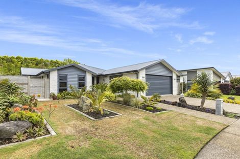 Photo of property in 105 Penetaka Heights, Pyes Pa, Tauranga, 3112