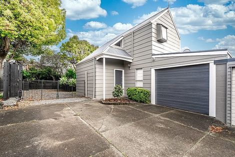 Photo of property in 1/9 Imogene Way, Half Moon Bay, Auckland, 2012