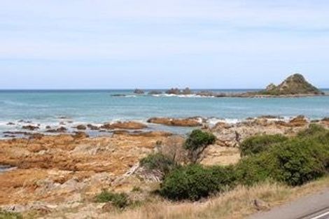 Photo of property in 156 The Esplanade, Houghton Bay, Wellington, 6023