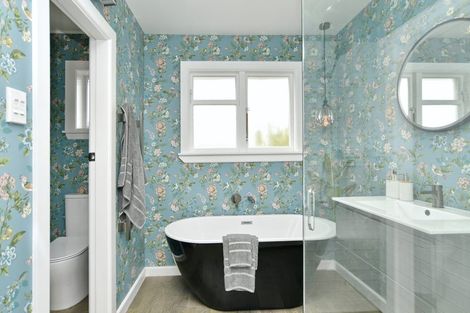 Photo of property in 5 Erin Crescent, Mairehau, Christchurch, 8013