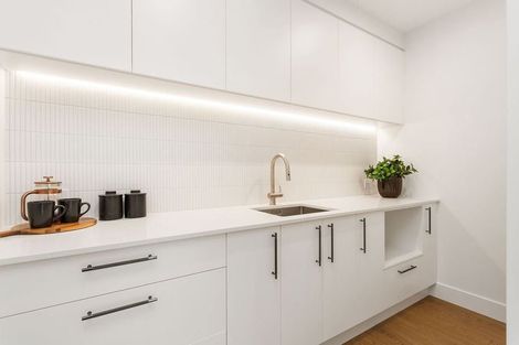 Photo of property in 17a Kirkwood Avenue, Upper Riccarton, Christchurch, 8041