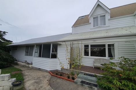 Photo of property in 16 Augustine Street, Waimate, 7924