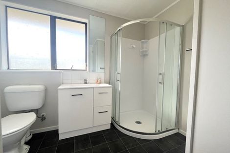 Photo of property in 1 Edgware Road, West Harbour, Auckland, 0618
