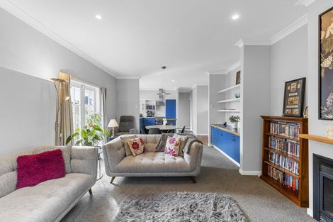 Photo of property in 22 Kingswood Street, Takaro, Palmerston North, 4412