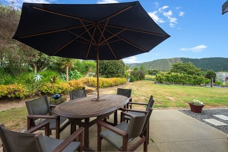 Photo of property in 81a Forest Lakes Road, Otaki, 5583