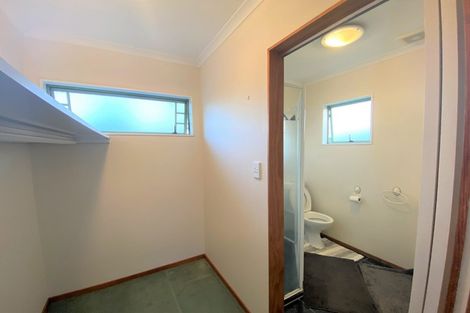 Photo of property in 17 Arirang Rise, Pinehill, Auckland, 0632