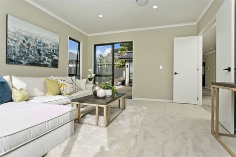 Photo of property in 63 Symes Drive, Red Beach, 0932