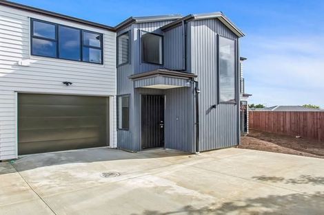 Photo of property in 165b Waimumu Road, Massey, Auckland, 0614
