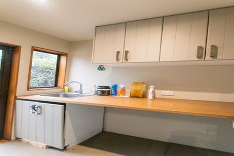 Photo of property in 8 Elmira Place, Browns Bay, Auckland, 0630