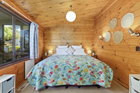 Photo of property in 166 Mitchell Street, Brooklyn, Wellington, 6021