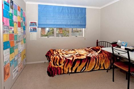 Photo of property in 29d Paparoa Road, Cockle Bay, Auckland, 2014