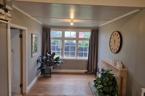 Photo of property in 18 Maunder Street, Marton, 4710