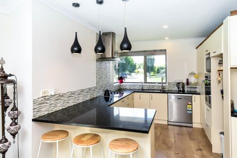 Photo of property in 16 Mickelson Avenue, Rototuna, Hamilton, 3210