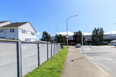 Photo of property in 4/87 Cambridge Terrace, Waterloo, Lower Hutt, 5011