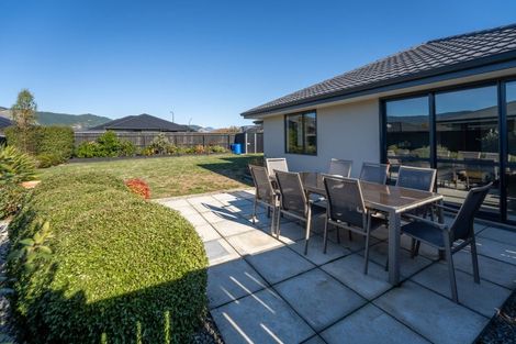 Photo of property in 40 Youngberry Drive, Richmond, 7020