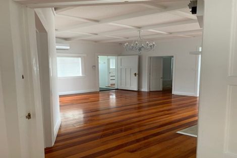 Photo of property in 66 Moire Road, Massey, Auckland, 0614