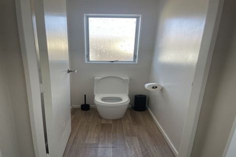 Photo of property in 28a Roband Crescent, Brown Owl, Upper Hutt, 5018