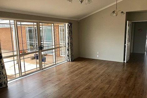 Photo of property in 35 Vanderbilt Parade, Albany, Auckland, 0632