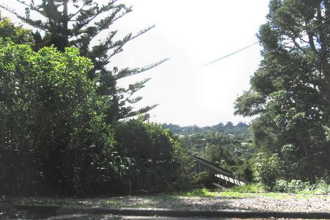 Photo of property in 6 Opou Road, Titirangi, Auckland, 0604
