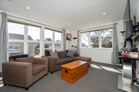 Photo of property in 30 Surprise Place, Cannons Creek, Porirua, 5024