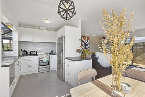 Photo of property in 24a Manukau Road, Raglan, 3225