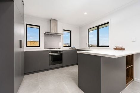 Photo of property in 59 Atlantic Drive, Fitzherbert, Palmerston North, 4410