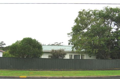 Photo of property in 1/8 Woodglen Road, Glen Eden, Auckland, 0602