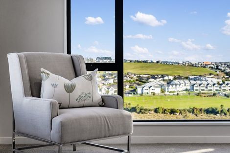 Photo of property in 22 Cassidy Drive, Orewa, 0931