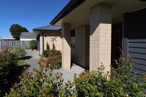 Photo of property in 3 Hereford Drive, Carterton, 5713