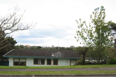 Photo of property in 26 Cumberland Crescent, Welcome Bay, Tauranga, 3112