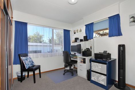 Photo of property in 21 Flower Street, Bulls, 4818