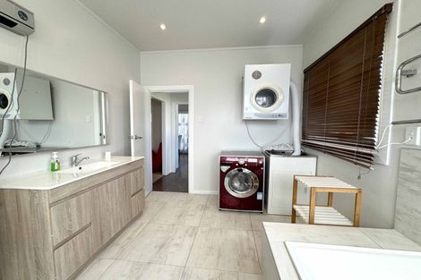 Photo of property in 85 Nile Road, Milford, Auckland, 0620