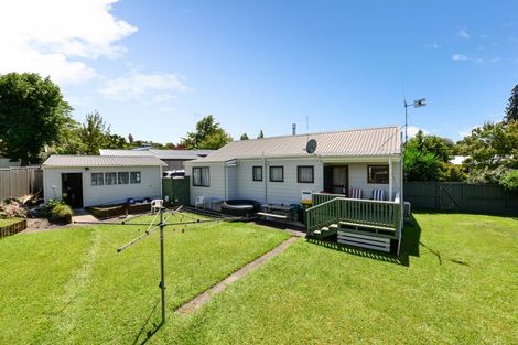 Photo of property in 6 Matipo Crescent, Pukete, Hamilton, 3200