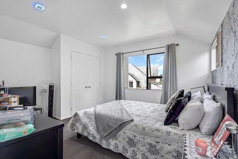 Photo of property in 8 Chardonnay Rise, Henderson, Auckland, 0612