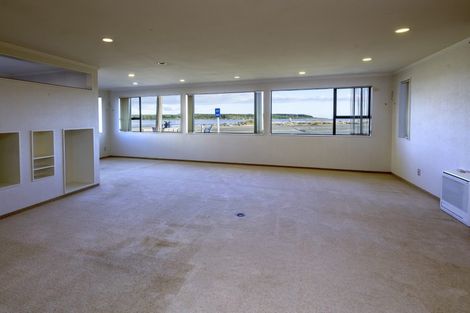 Photo of property in 9 Dawick Street, Foxton Beach, Foxton, 4815