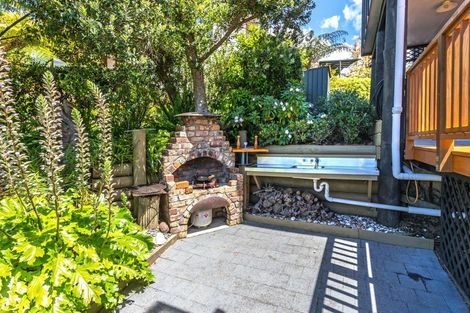 Photo of property in 2 Hinemoa Terrace, Tairua, 3508