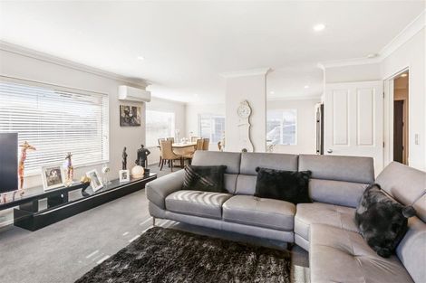 Photo of property in 5 Amoka Crescent, Parklands, Christchurch, 8083