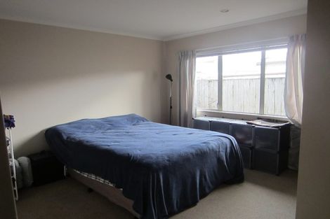 Photo of property in 12a Cambridge Street, Tawa, Wellington, 5028
