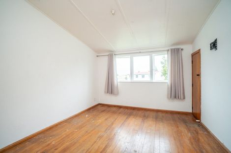 Photo of property in 10 Renfrew Place, Highbury, Palmerston North, 4412