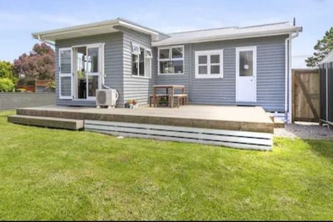 Photo of property in 8 Charles Road, Hannahs Bay, Rotorua, 3010