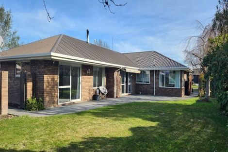 Photo of property in 33 Melford Close, Rangiora, 7400