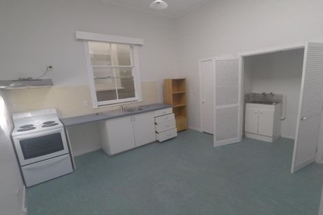 Photo of property in 250 Adelaide Road, Newtown, Wellington, 6021