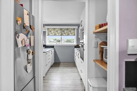 Photo of property in 108 Stanners Street, Eltham, 4322