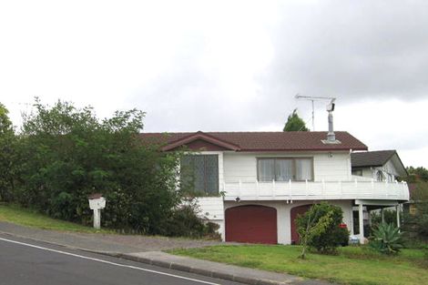 Photo of property in 2 Trias Road, Totara Vale, Auckland, 0629