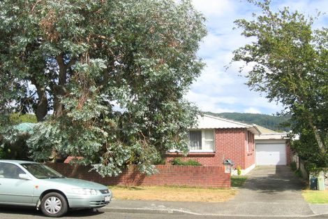 Photo of property in 15 Kiwi Street, Heretaunga, Upper Hutt, 5018