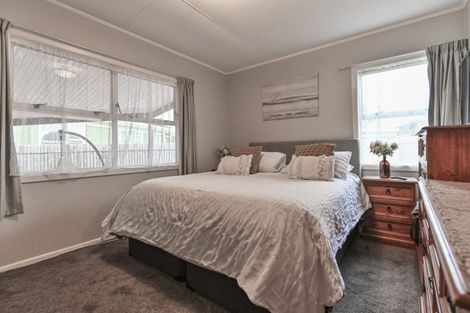 Photo of property in 30 Folkestone Drive, Flaxmere, Hastings, 4120