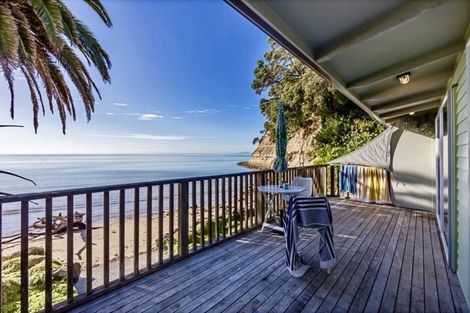 Photo of property in 6/4 Arkles Strand, Arkles Bay, Whangaparaoa, 0932