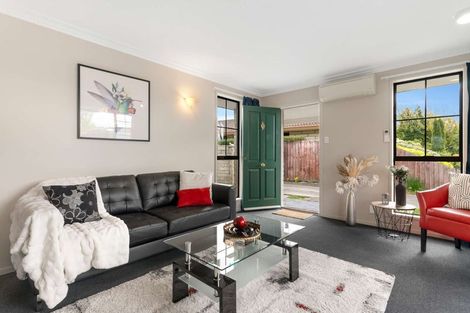 Photo of property in 1/37 Karnak Crescent, Russley, Christchurch, 8042