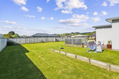 Photo of property in 10 Pohatu Lane, Otaki, 5512