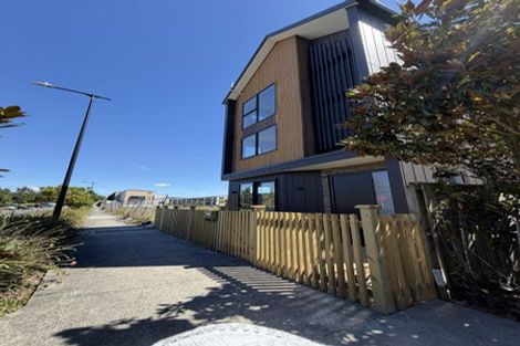 Photo of property in 18 Mataitai Road, Hobsonville, 0618